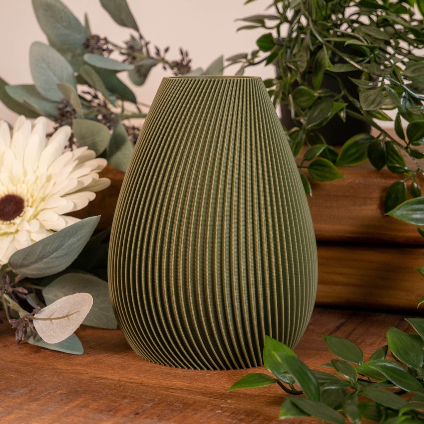 Ribbed Vase - Orange (For artificial or dried flowers only) - Vantage 3D Prints