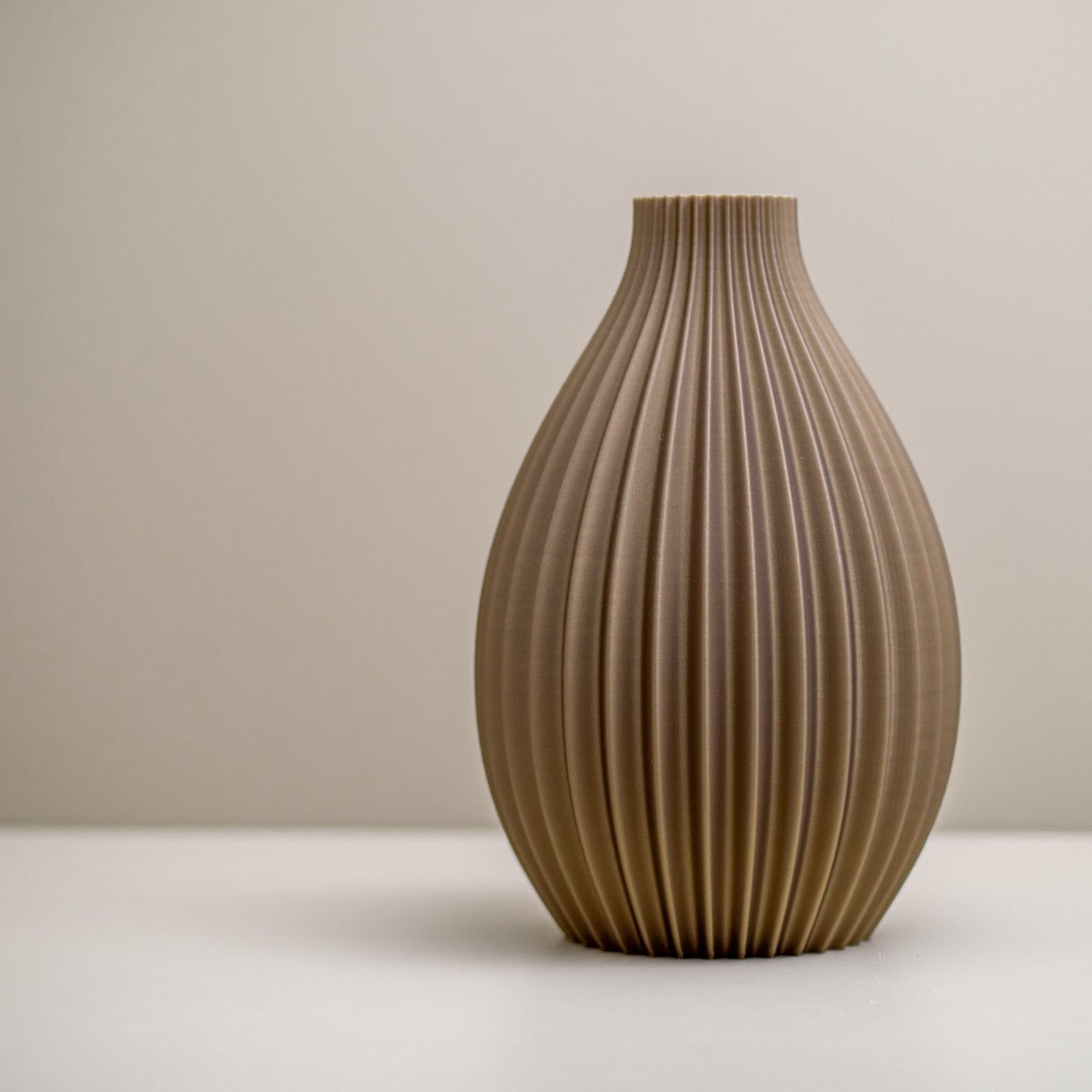 Copper & Gold Vase Pear Shaped - Lightweight vase for artificial or dried flowers