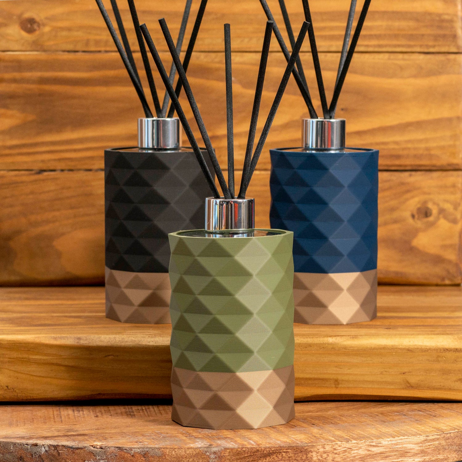 Reed Diffuser Bottle (100ml) with Diamond Pattern - Navy Blue, Sage Green, Black & Gold - Vantage 3D Prints