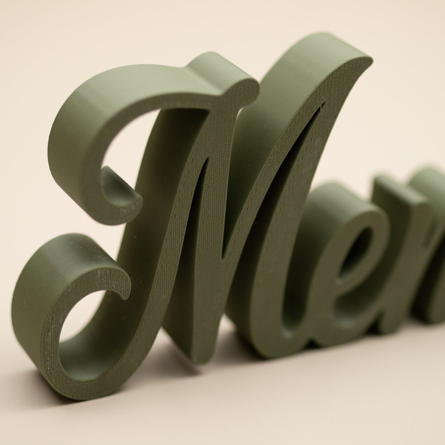 Memories Word Ornament – Freestanding Cursive Decor for Shelf, Mantel or Living Room Display